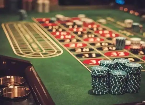 Privasi akun pengguna dewasa saat online